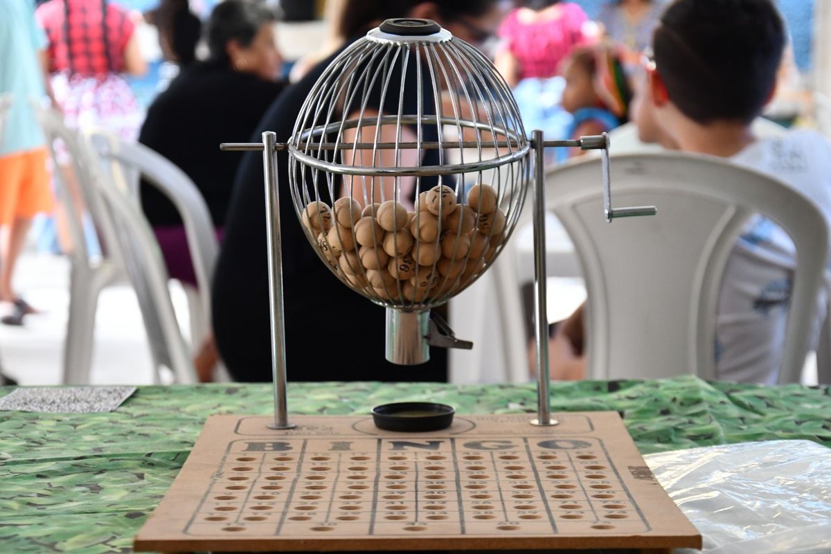 Bingo balls and numbered cards