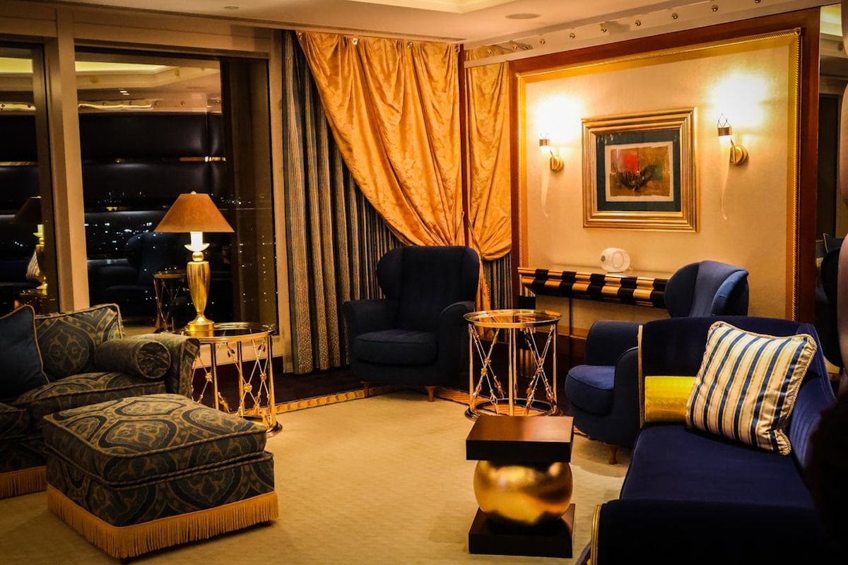 Suite living area